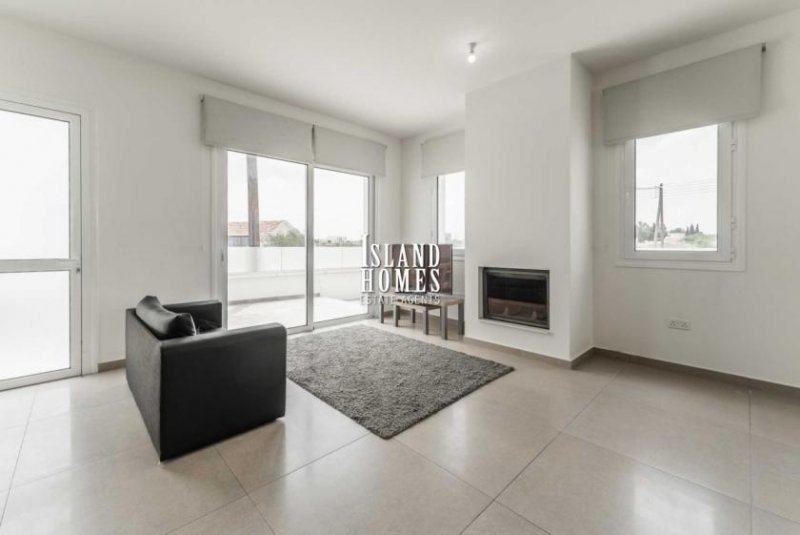 Paralimni BRAND NEW 4 bedroom, 2 bathroom detached villa on small development with SEA VIEWS in Paralimni - SCP104.This small development