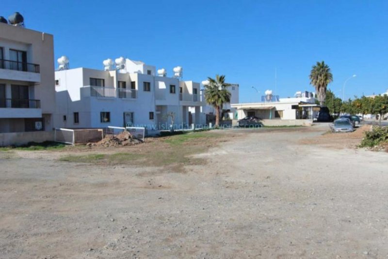 Paralimni Prime location, central Paralimni residential plot of land - LPAR145.Available for sale as 2 separate plots or one large 1355m2