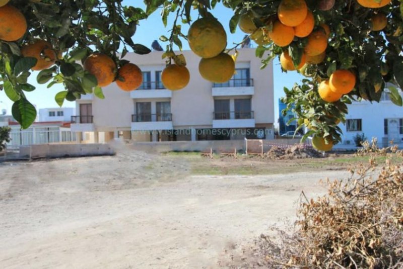 Paralimni Prime location, central Paralimni residential plot of land - LPAR145.Available for sale as 2 separate plots or one large 1355m2