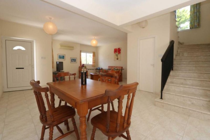 Paralimni Spacious 3 bedroom, 1 bathroom ,1 WC detached villa with Title Deeds in quiet residential area of Paralimni - PAR164.Located