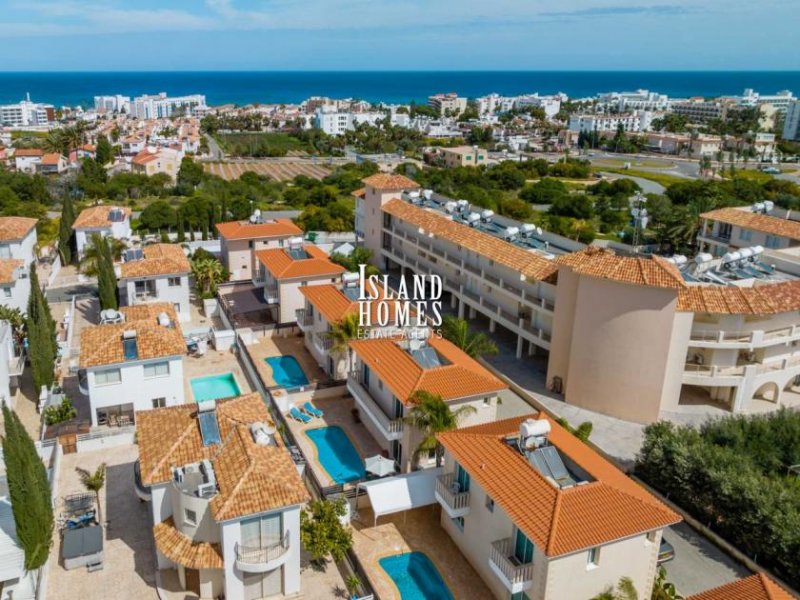 Pernera 3 bedroom, 2 bathroom villa with swimming pool and TITLE DEEDS 700m to the beach in Pernera - MRP101This is a fantastic to own