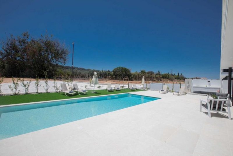 Protaras New build modern designed 3 bedroom detached villa located just 700m from the beach of Protaras - EPP104DP.The development has