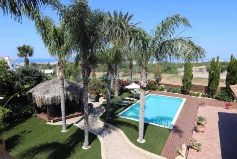 Protaras One of a kind, 5 bedroom, 3 bathroom Luxury villa with private swimming pool and stunning views - PRO135.Set in the hills the