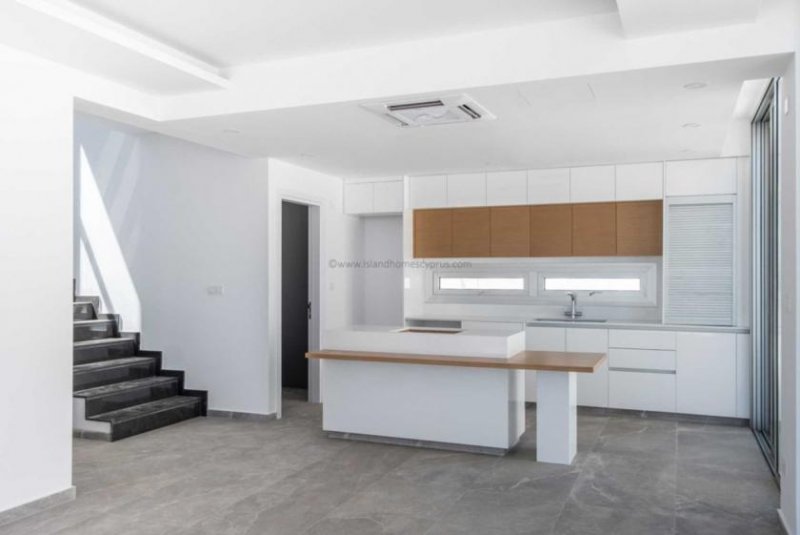 Protaras Rare chance to purchase a NEW 4 bedroom detached villa in Prime Protaras Location - IJP101DP.This stylish villa, offered includ