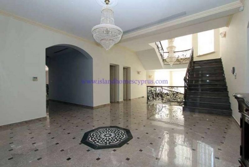 Protaras Stunning 5 bedroom, 6 bathroom private villa with TITLE DEEDS and a PRIVATE SWIMMING POOL , JACUZZI and SEA VIEWS - FAN106.The