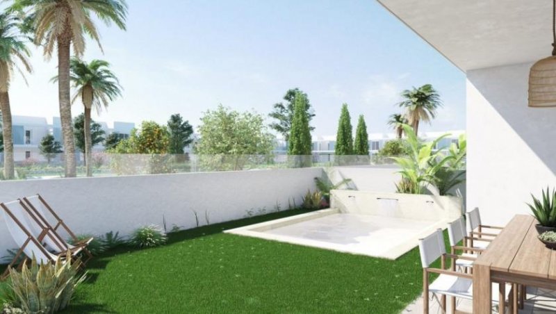 Torrevieja DESIGN-BUNGALOW AM MEER. . Wohnen in einem neu entwickelten Gebiet, nur 250 m vom Meer entfernt. Ausgezeichnete Lage ganz in