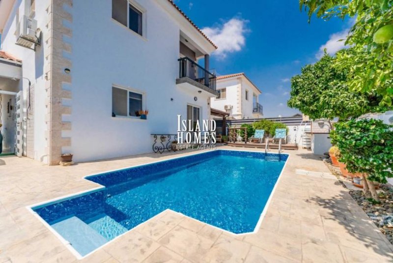 Vrysoulles Stunning 3 bedroom, 2 bathroom Villa with swimming pool in private village location and full Title Deeds in Vrysoulles - beaut