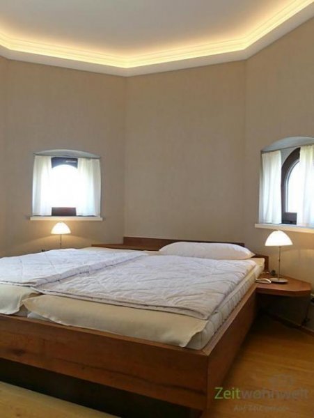 Dresden (EF0540_M) Dresden: Briesnitz, möbliertes Luxus-Apartment mit Echtholzböden und 8-eckigem Turm-Schlafzimmer Wohnung mieten