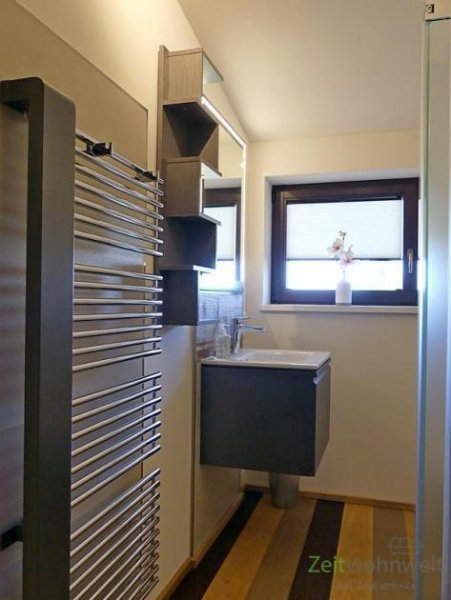 Dresden (EF0540_M) Dresden: Briesnitz, möbliertes Luxus-Apartment mit Echtholzböden und 8-eckigem Turm-Schlafzimmer Wohnung mieten