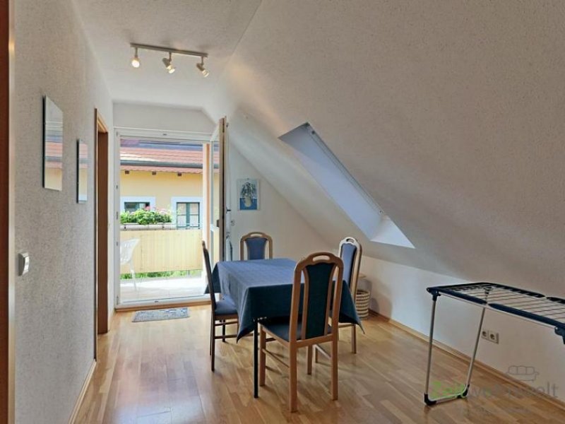 Dresden (EF0623_M) Dresden: Briesnitz, möblierte Wohnung mit zwei Balkons, Parkettböden, WLAN und Reinigungsservice inklusive Wohnung