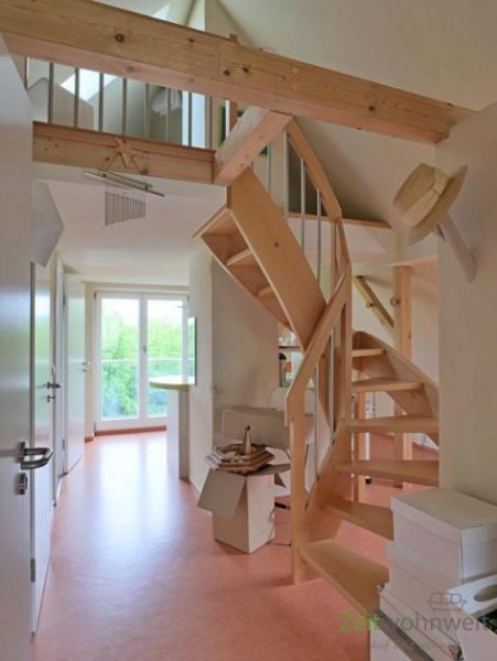 Dresden (EF0920_M) Dresden: Briesnitz, möbliertes Dachgeschoss-Apartment über 2 Etagen, Linoleumböden, echter Kamin, WLAN Wohnung