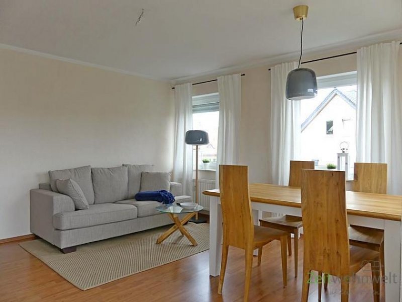 Dresden (EF0570_M) Dresden: Naußlitz, kleine freundliche, helle 3-Zimmer-Wohnung mit Balkon, WLAN und festem PKW-Stellplatz Wohnung