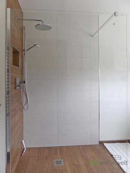 Dresden (EF0570_M) Dresden: Naußlitz, kleine freundliche, helle 3-Zimmer-Wohnung mit Balkon, WLAN und festem PKW-Stellplatz Wohnung