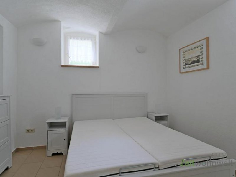 Dresden (EF0826_M) Dresden: Coschütz/Gittersee, modernes möbliertes Apartment im Souterrain mit Wohnküche, ruhiges Schlafzimmer