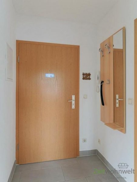 Dresden (EF0837_M) Dresden: Strehlen, möblierte Dachwohnung in ruhiger grüner Wohnlage, Waschmaschine, inkl. WLAN Wohnung mieten
