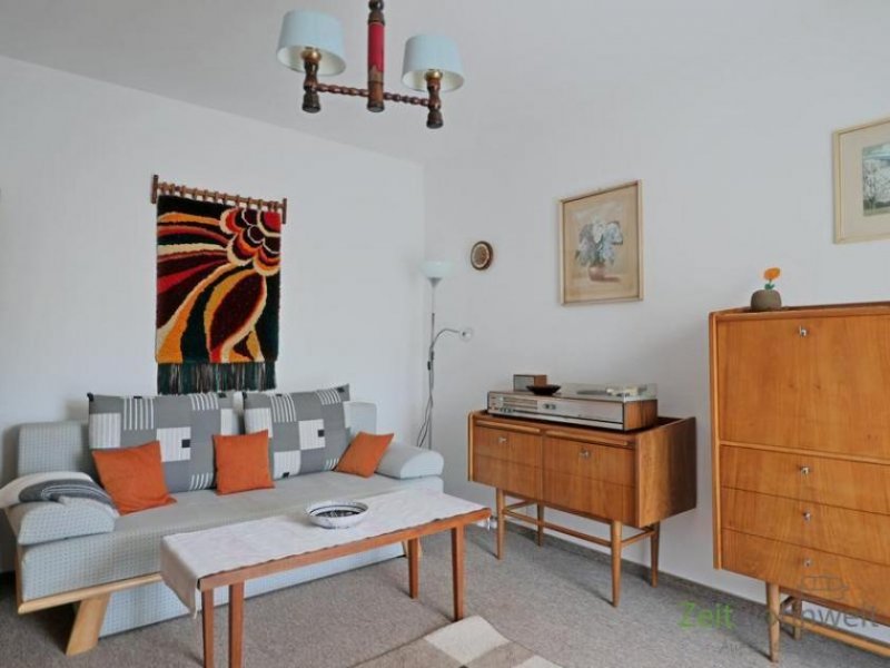 Dresden (EF0740_M) Dresden: Reick, möblierte Wohnung mit Balkon im Retro-Look der 1960er Jahre, Reinigungsservice inklusive Wohnung