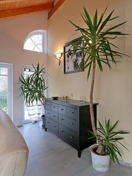 Dresden (EF0754_M) Dresden: Kleinzschachwitz, geschmackvoll möbliertes Luxusapartment mit WLAN, 2 Balkons, Kamin und Klimaanlage mieten