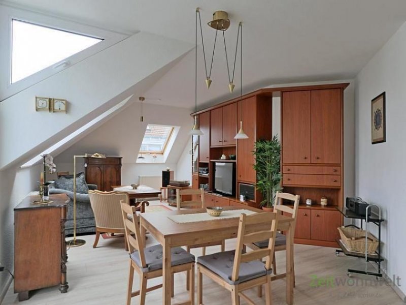 Dresden (EF0779_M) Dresden: Striesen-Süd, zentrumsnahe, möblierte 3-Zimmer-Wohnung mit Balkon, WLAN, Klimaanlage, TG-Stellpl. Wohnung