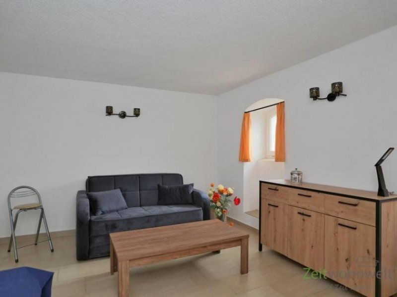 Radebeul (EF1226_M) Dresden: Radebeul, preiswertes Souterrain-Apartment mit separatem Eingang in denkmalgeschützter Villa Wohnung mieten