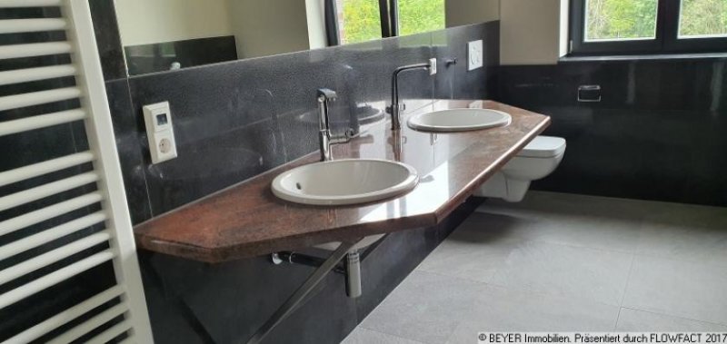 Langebrück Naturnah & hochwertig: Großzügige Galerie DG-Wohnung mit Südbalkon gegenüber der Dresdner Heide Wohnung mieten