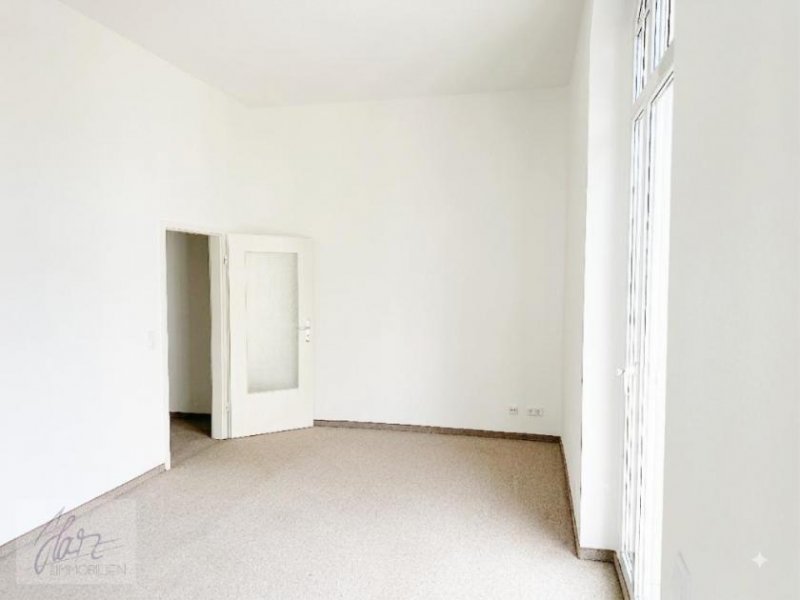 Riesa ***EINZIEHEN, WOHLFÜHLEN & ZU HAUSE SEIN*** – 2,5-Zimmer-Wohnung mit großem Balkon im Zentrum von Riesa Wohnung mieten