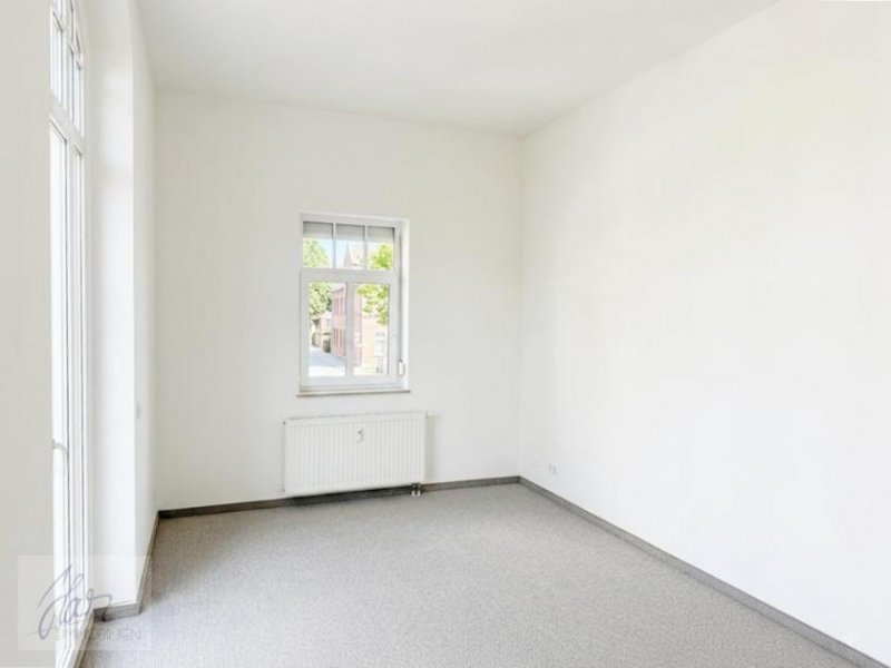 Riesa ***EINZIEHEN, WOHLFÜHLEN & ZU HAUSE SEIN*** – 2,5-Zimmer-Wohnung mit großem Balkon im Zentrum von Riesa Wohnung mieten