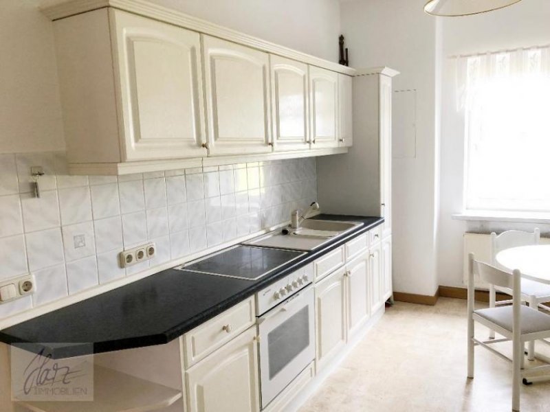 Riesa ***GROßZÜGIGES WOHNEN MIT WOHLFÜHLFAKTOR*** – attraktive 3-Raumwohnung mit großer Einbauküche und Tageslichtbad mit Wanne