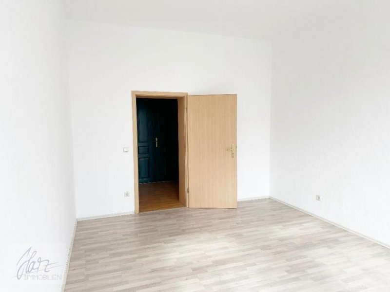 Riesa ***ALTBAUCHARME MIT 2 BALKONEN UND BLICK INS GRÜNE*** – 2-Raumwohnung in zentrumsnaher Lage von Alt‑Riesa zu vermieten