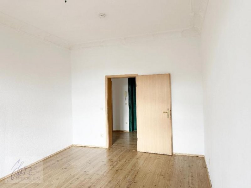 Riesa ***EXKLUSIVE 2-RAUM-ALTBAUWOHNUNG MIT STUCKDECKEN & " BALKONEN *** Wohnen im Herzen von Alt-Riesa Wohnung mieten