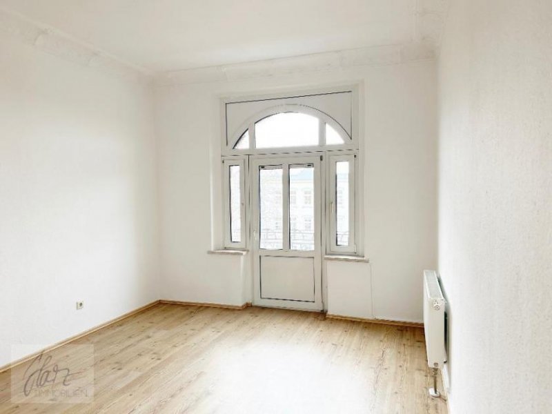 Riesa ***EXKLUSIVE 2-RAUM-ALTBAUWOHNUNG MIT STUCKDECKEN & " BALKONEN *** Wohnen im Herzen von Alt-Riesa Wohnung mieten