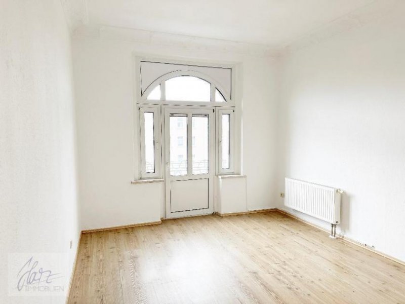 Riesa ***EXKLUSIVE 2-RAUM-ALTBAUWOHNUNG MIT STUCKDECKEN & " BALKONEN *** Wohnen im Herzen von Alt-Riesa Wohnung mieten