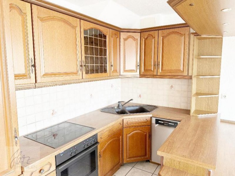 Riesa ***HELLE MAISONETTEWOHNUNG MIT BALKON*** individuellem Grundriss und Dachschrägen – Wohncharakter mit Flair in Riesa Wohnung