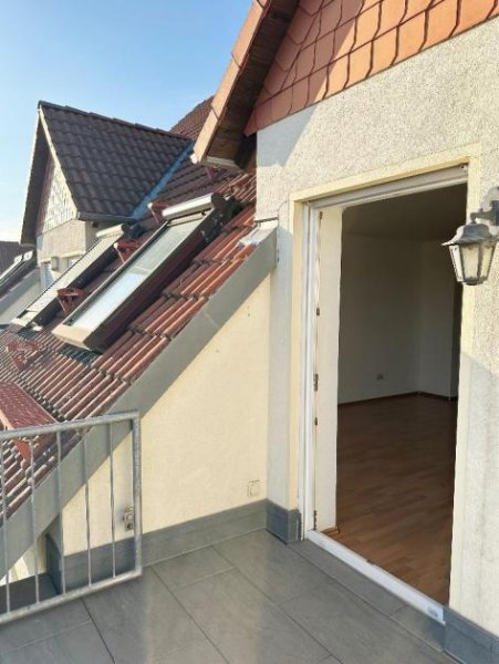 Riesa ***HELLE MAISONETTEWOHNUNG MIT BALKON*** individuellem Grundriss und Dachschrägen – Wohncharakter mit Flair in Riesa Wohnung