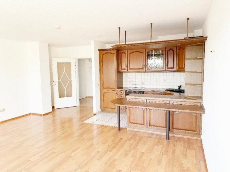 Riesa ***HELLE MAISONETTEWOHNUNG MIT BALKON*** individuellem Grundriss und Dachschrägen – Wohncharakter mit Flair in Riesa Wohnung