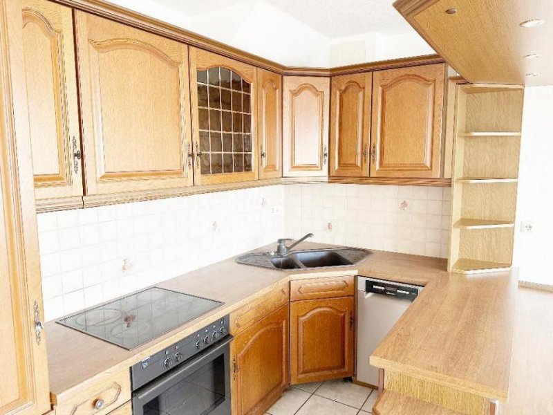 Riesa ***HELLE MAISONETTEWOHNUNG MIT BALKON*** individuellem Grundriss und Dachschrägen – Wohncharakter mit Flair in Riesa Wohnung