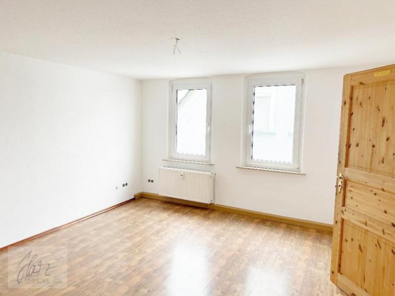 Riesa ***VIEL PLATZ & BESONDERER WOHNCHARAKTER – 6-ZIMMER-MAISONETTE MIT KAMIN*** ab demnächst zu vermieten Wohnung mieten