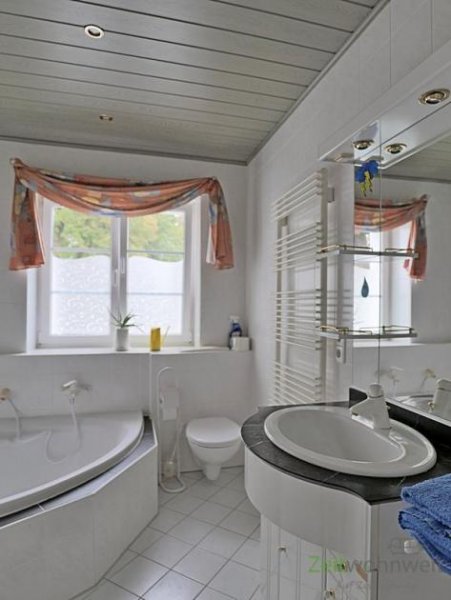 Freital (EF0946_M) Dresden: Freital, preiswertes möbliertes Apartment mit WLAN, PKW-Stellplatz inklusive Wohnung mieten