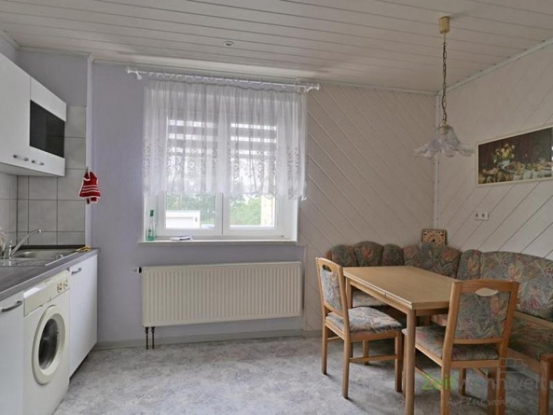 Freital (EF0946_M) Dresden: Freital, preiswertes möbliertes Apartment mit PKW-Stellplatz inklusive Wohnung mieten