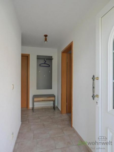 Wilsdruff (EF0497_M) Dresden: Kesselsdorf, kleine möblierte 2-Zimmer-Wohnung mit sep. Eingang an Wochenendheimfahrer, Service mgl Wohnung