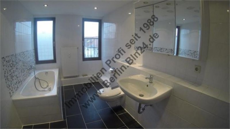 Leipzig Dachgeschoß WG tauglich - Mietwohnung - 2 max 3 Personenhaushalt Wohnung mieten