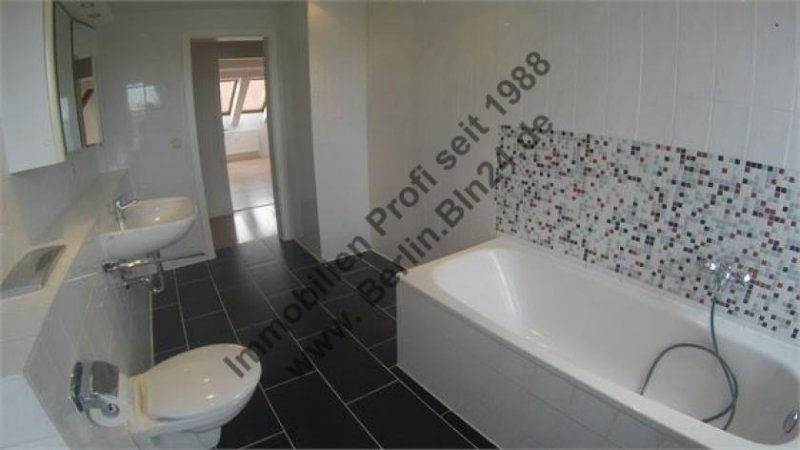 Leipzig Dachgeschoß WG tauglich - Mietwohnung - 2 max 3 Personenhaushalt Wohnung mieten