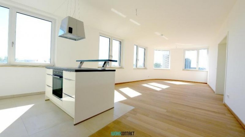 Leipzig In Zentrumsnähe - moderner Neubau mit Tiefgarage * EBK * FuBo-Heizung * Lift usw. Wohnung mieten
