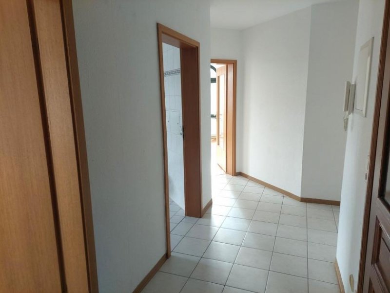 Leipzig Leipzig -Gohlis eine schöne 2 Zimmerwohnung mit Wannenbad in zentraler Lage Wohnung mieten