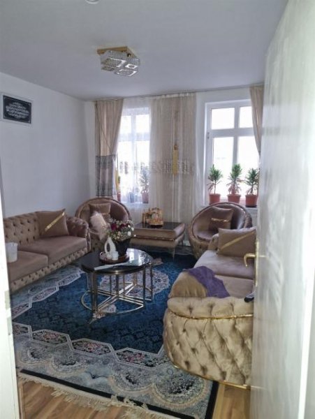 Leipzig Gemütliche 5-Zimmer mit Laminat und Tageslichtbad mit Wanne in guter Lage! Wohnung mieten