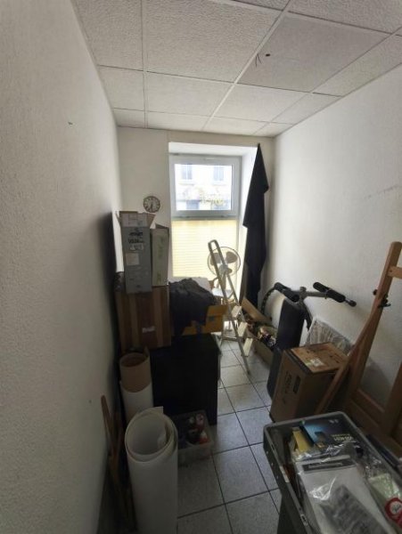 Leipzig Gemütliches und gefliestes 3-Zimmer Ladenlokal mit WC in guter Lage! Gewerbe mieten