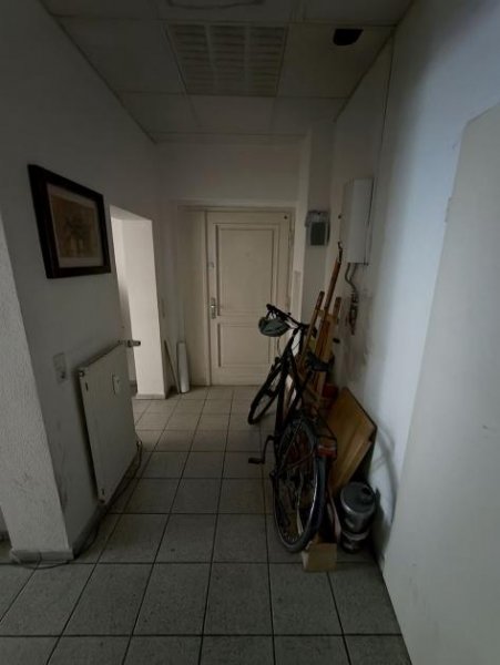 Leipzig Gemütliches und gefliestes 3-Zimmer Büro mit WC in guter Lage! Gewerbe mieten