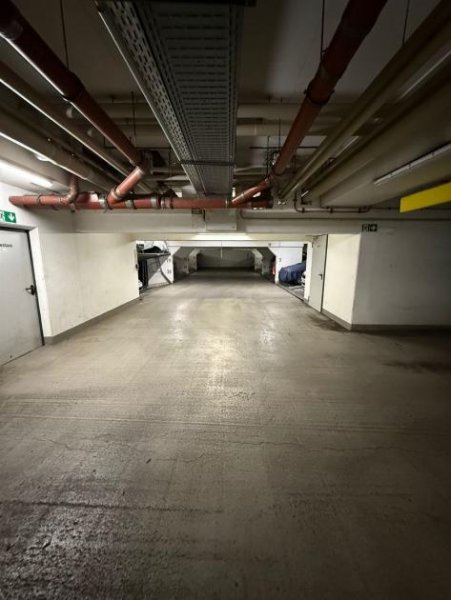 Leipzig * Kompakte 1-Zimmer mit Dusche, EBK, Tiefgarage, Aufzug und Laminat in Bestlage * Wohnung mieten