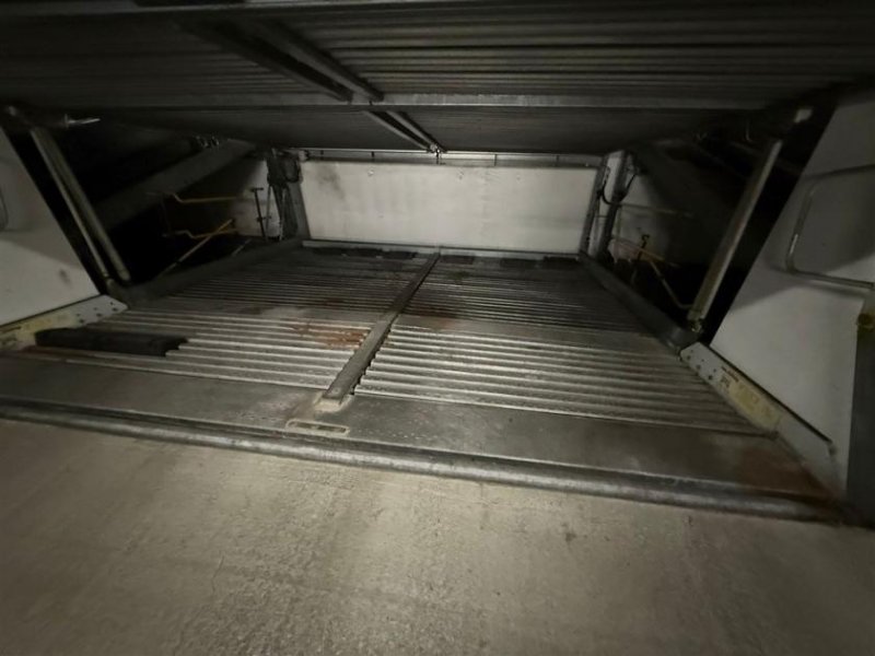 Leipzig * Kompakte 1-Zimmer mit Dusche, EBK, Tiefgarage, Aufzug und Laminat in Bestlage * Wohnung mieten