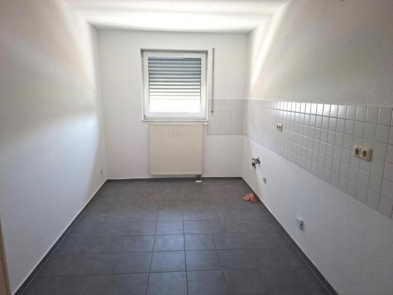 Leipzig Großzschocher - gemütliche 2 Zimmerwohnung mit Balkon und Wannenbad Wohnung mieten