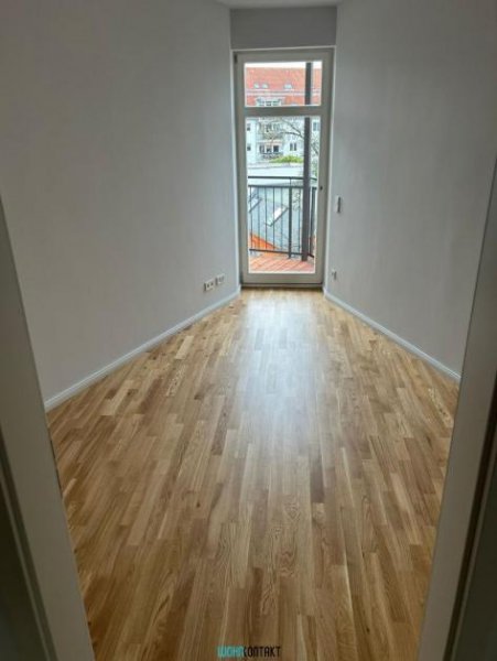 Leipzig Hochwertige 4 Zimmer in Süden mit Balkon #Fussbodenheizung #2 Bäder#Lift Wohnung mieten